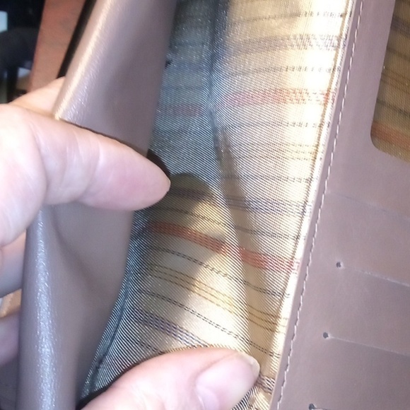 John Weitz LT Brown Checkbook Wallet - Picture 9 of 16